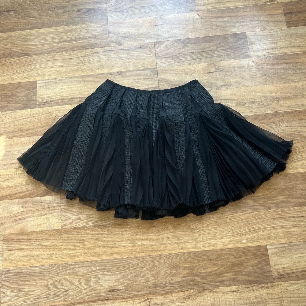 Size 1 (Small) pleated chiffon and tweed skirt. Side zip.